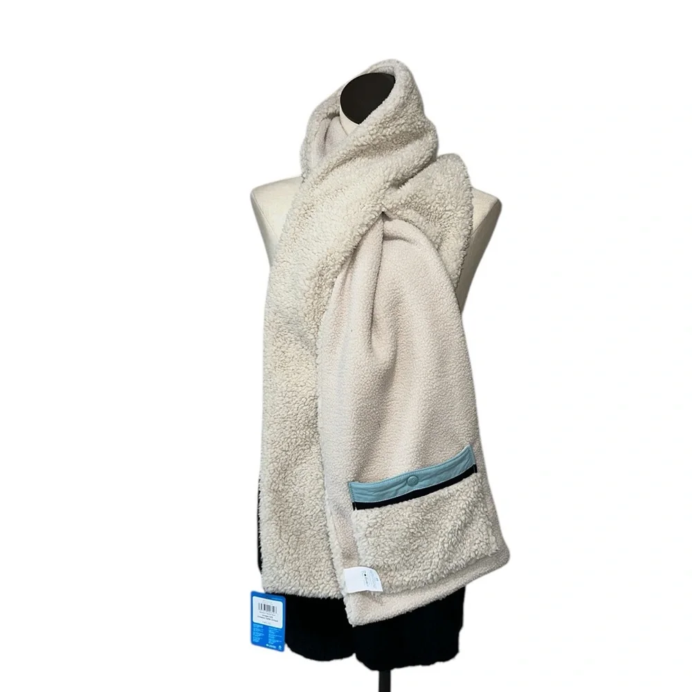 NWT Columbia womens Helvetia Sherpa ScarfHelvetia Sherpa Scarf